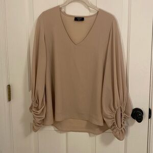 Vici Tan Cream Flowy Long Balloon Sleeve Blousee